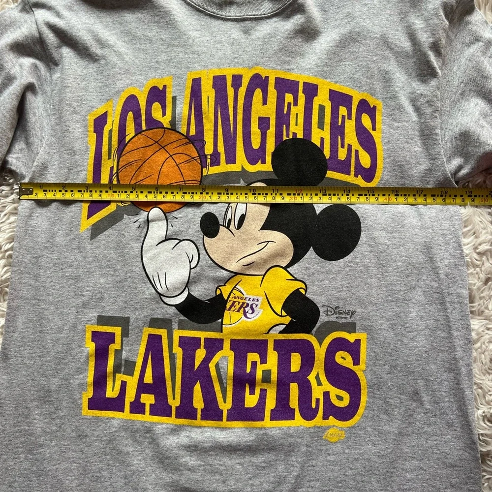 Disney x Junk Food Lakers Gray Long Sleeve - Picture 5 of 9